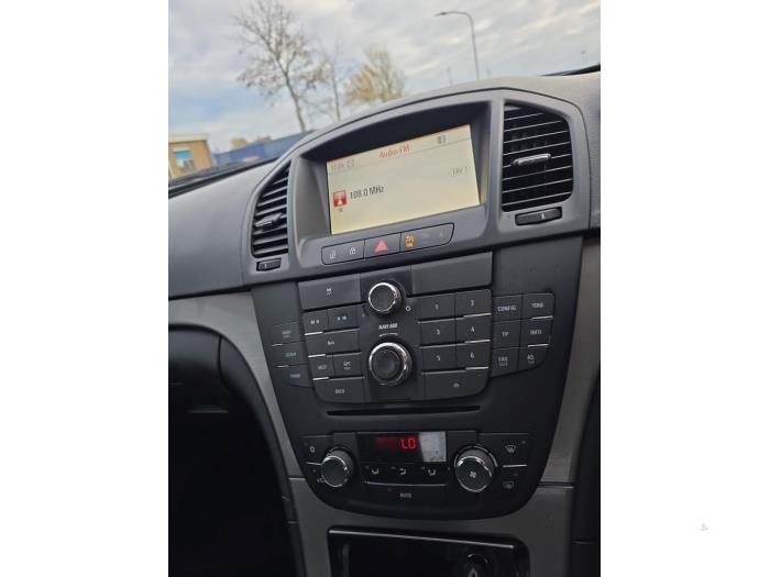 Opel Insignia 2.0 CDTI 16V 130 Ecotec Sloopvoertuig (2012, Wit)