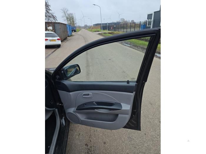 Kia Picanto 1.1 12V Sloopvoertuig (2005, Zwart)