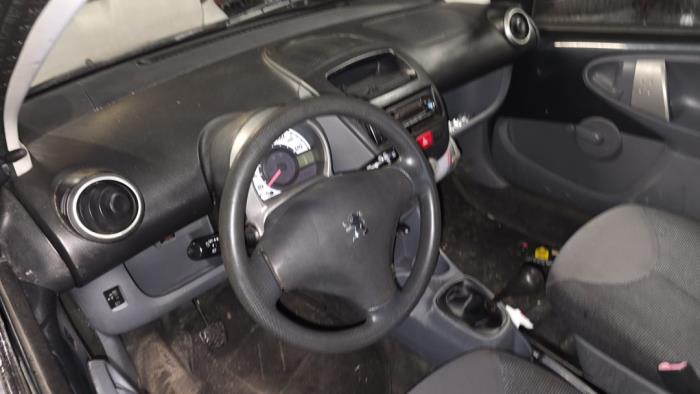 Peugeot 107 1.0 12V Sloopvoertuig (2006, Grijs)