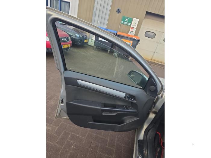 Opel Astra H 1.4 16V Twinport Sloopvoertuig (2005, Grijs)