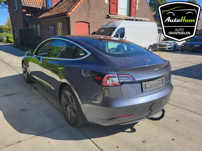 Tesla Model 3 RWD prijs en specificaties