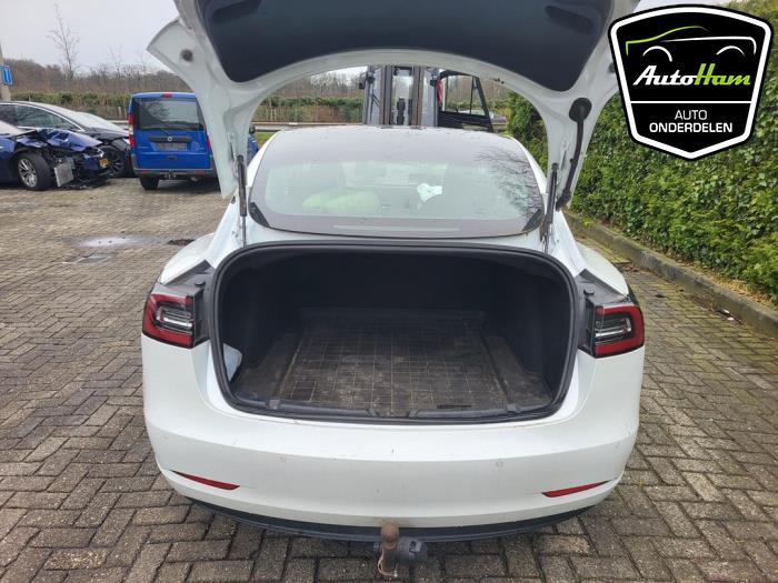 Tesla Model 3 Long Range AWD 75 kWh Sloopvoertuig (2019, Wit)