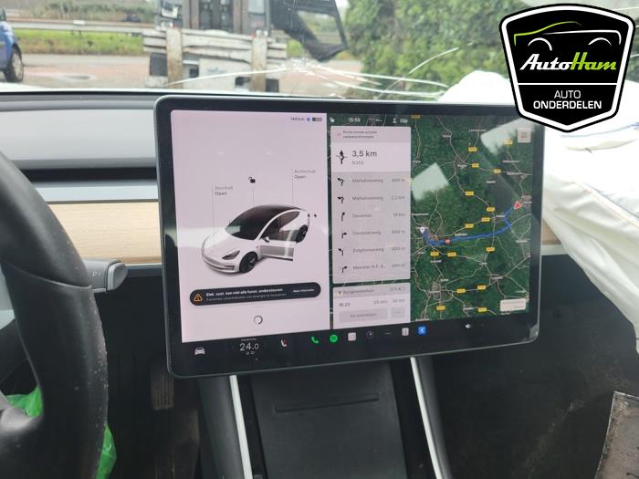 Tesla Model 3 Long Range AWD 75 kWh Sloopvoertuig (2019, Wit)