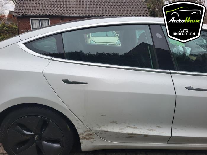 Tesla Model 3 Long Range AWD 75 kWh Sloopvoertuig (2019, Wit)