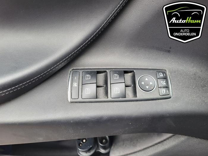 Tesla Model X 100X Sloopvoertuig (2018, Zwart)