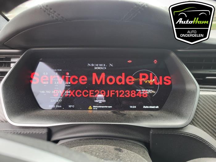 Tesla Model X 100X Sloopvoertuig (2018, Zwart)