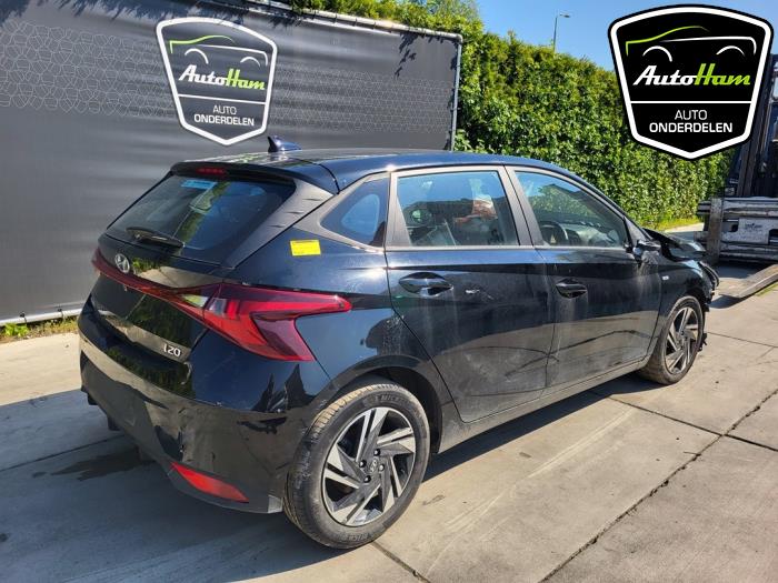 Hyundai i20 1.0 T-GDI 100 Mild Hybrid 48V 12V Sloopvoertuig (2022, Zwart)