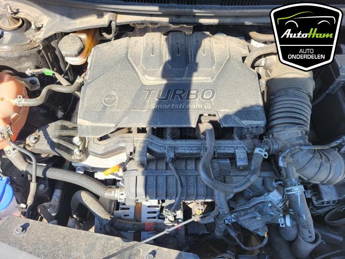 Hyundai i20 1.0 T-GDI 100 Mild Hybrid 48V 12V Sloopvoertuig (2022, Zwart)