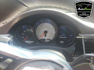 Porsche Macan 3.0 S Diesel V6 24V Sloopvoertuig (2014, Wit)