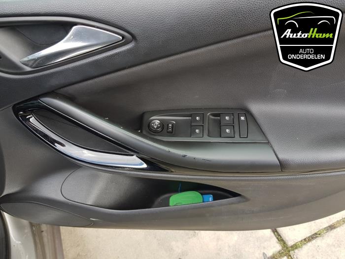 Opel Astra K 1.4 Turbo 16V Sloopvoertuig (2016, Beige)