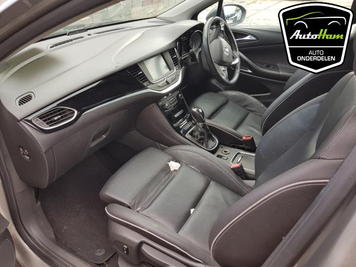 Opel Astra K 1.4 Turbo 16V Sloopvoertuig (2016, Beige)