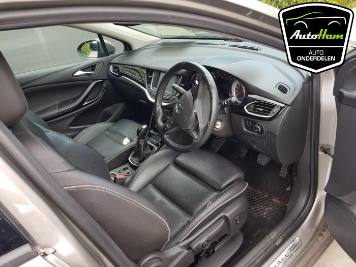 Opel Astra K 1.4 Turbo 16V Sloopvoertuig (2016, Beige)