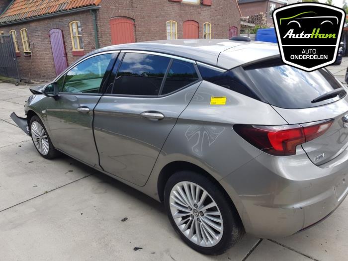 Opel Astra K 1.4 Turbo 16V Sloopvoertuig (2016, Beige)