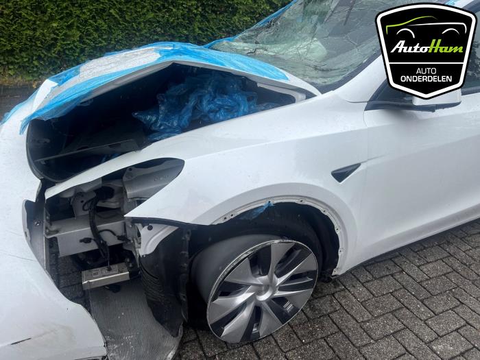 Tesla Model Y Long Range 72kWh Sloopvoertuig (2023, Wit)