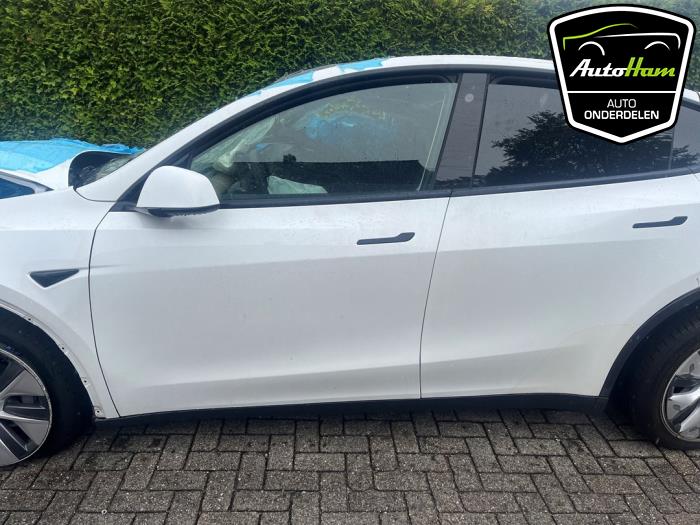 Tesla Model Y Long Range 72kWh Sloopvoertuig (2023, Wit)