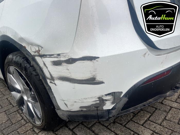 Tesla Model Y Long Range 72kWh Sloopvoertuig (2023, Wit)