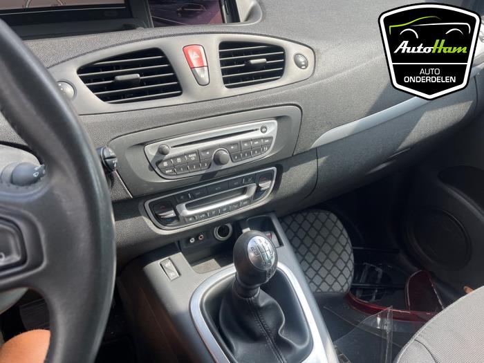 Renault Grand Scénic III 1.4 16V TCe 130 Sloopvoertuig (2010, Zwart)