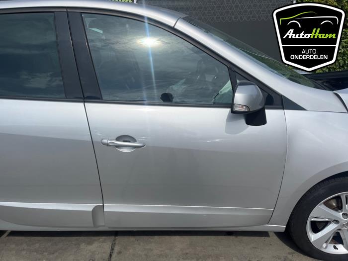 Renault Scénic III 2.0 16V CVT Sloopvoertuig (2012, Grijs)