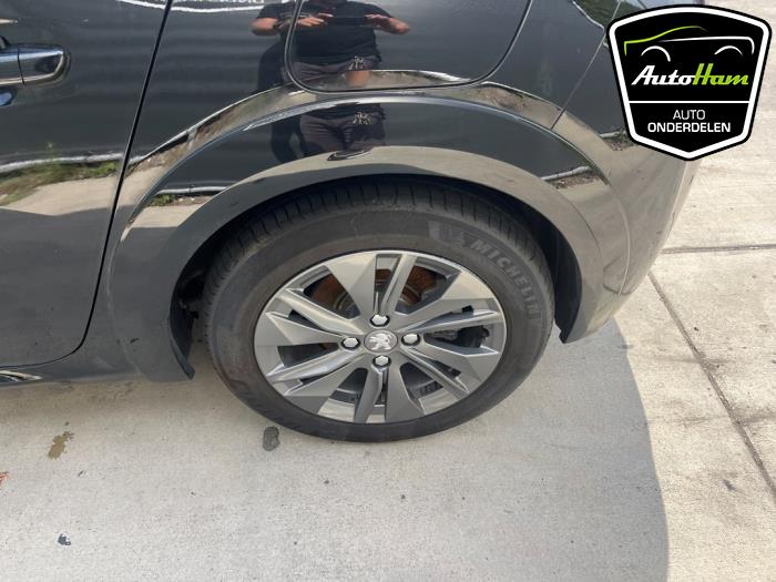 Peugeot 208 II e-208 50 kWh Sloopvoertuig (2022, Zwart)