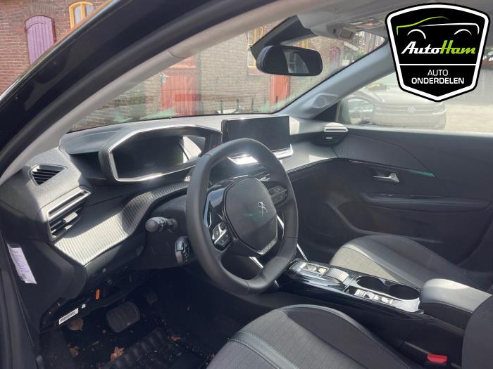 Peugeot 208 II e-208 50 kWh Sloopvoertuig (2022, Zwart)