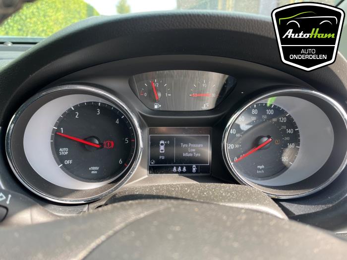 Opel Astra K 1.6 CDTI 136 16V Sloopvoertuig (2018, Licht, Blauw)