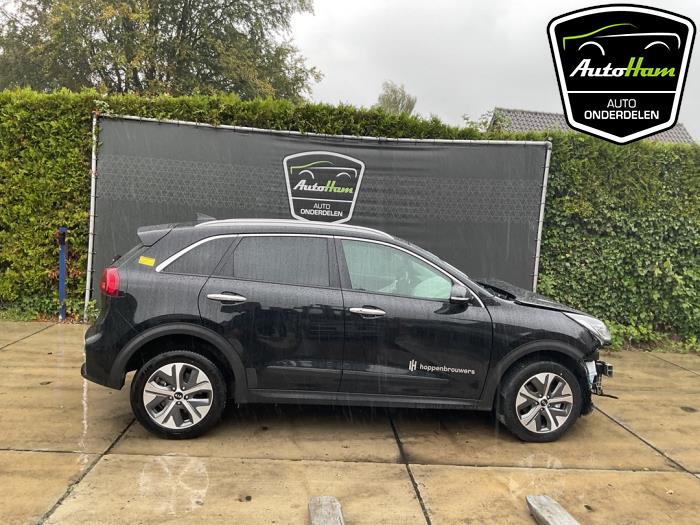 Kia Niro I E-Niro 64 kWh Sloopvoertuig (2020, Zwart)