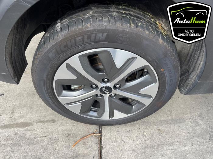 Kia Niro I E-Niro 64 kWh Sloopvoertuig (2020, Zwart)