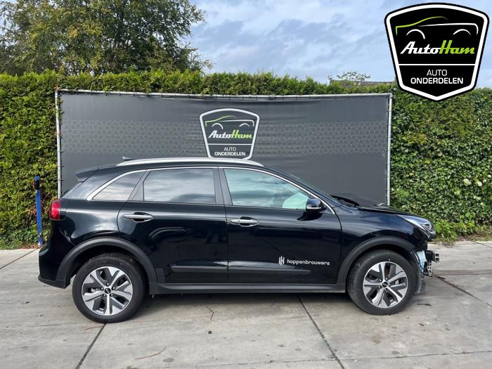 Kia Niro I E-Niro 64 kWh Sloopvoertuig (2020, Zwart)