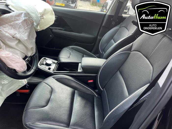 Kia Niro I E-Niro 64 kWh Sloopvoertuig (2020, Zwart)