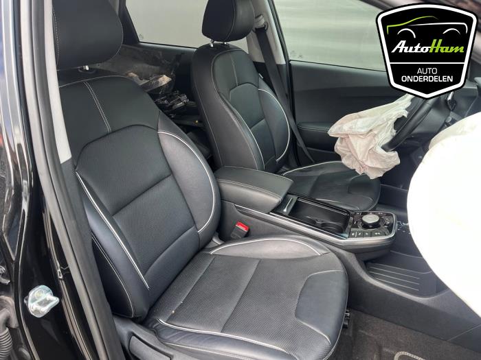 Kia Niro I E-Niro 64 kWh Sloopvoertuig (2020, Zwart)