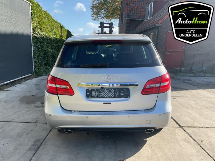 Mercedes B 1.6 B-200 BlueEFFICIENCY Turbo 16V Sloopvoertuig (2014, Grijs)
