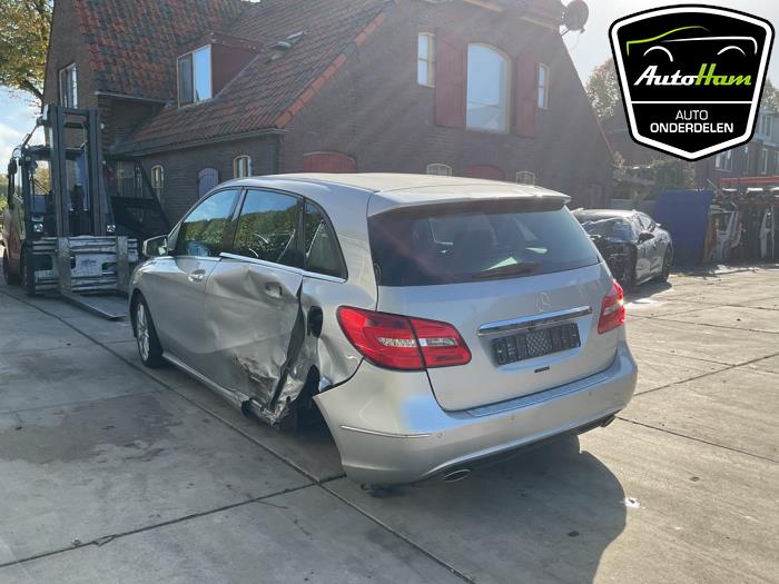 Mercedes B 1.6 B-200 BlueEFFICIENCY Turbo 16V Sloopvoertuig (2014, Grijs)