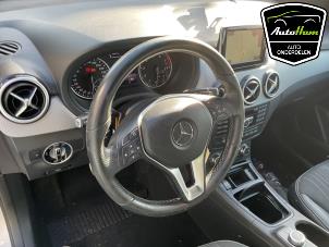 Mercedes B 1.6 B-200 BlueEFFICIENCY Turbo 16V Sloopvoertuig (2014, Grijs)