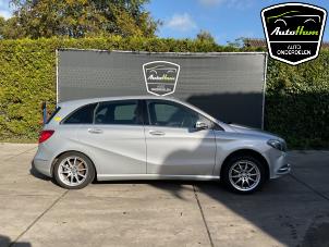 Mercedes B 1.6 B-200 BlueEFFICIENCY Turbo 16V Sloopvoertuig (2014, Grijs)