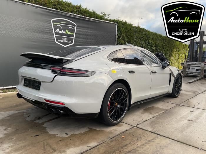 Porsche Panamera 3.0 V6 24V Sloopvoertuig (2018, Grijs)