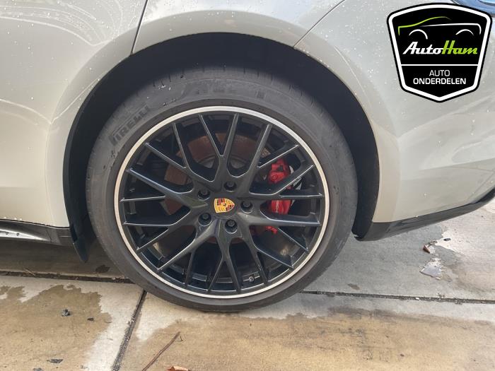Porsche Panamera 3.0 V6 24V Sloopvoertuig (2018, Grijs)