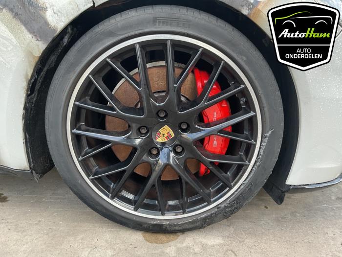 Porsche Panamera 3.0 V6 24V Sloopvoertuig (2018, Grijs)