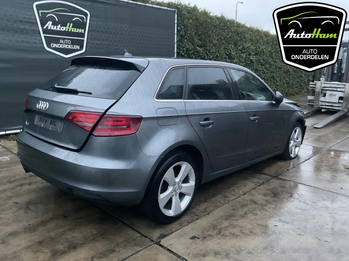 Audi A3 Sportback 1.4 TFSI 16V Sloopvoertuig (2015, Donker, Grijs)