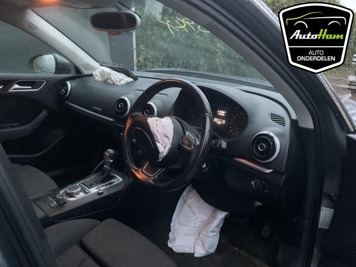 Audi A3 Sportback 1.4 TFSI 16V Sloopvoertuig (2015, Donker, Grijs)