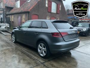 Audi A3 Sportback 1.4 TFSI 16V Sloopvoertuig (2015, Donker, Grijs)
