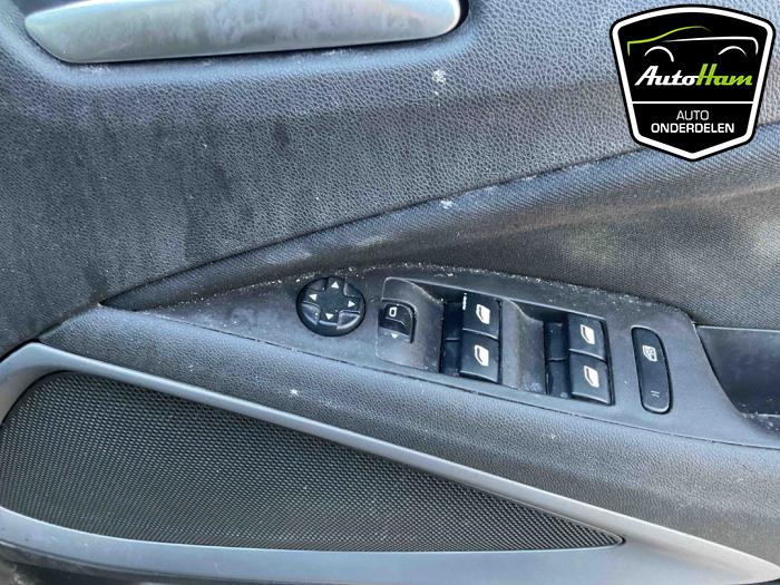 Opel Crossland 1.2 12V Sloopvoertuig (2018, Zwart)