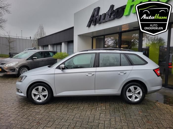 Skoda Fabia III Combi 1.2 TSI 16V Greentech Sloopvoertuig (2017, Grijs)