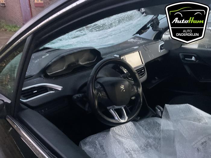 Peugeot 208 I 1.2 Vti 12V PureTech 82 Sloopvoertuig (2016, Zwart)