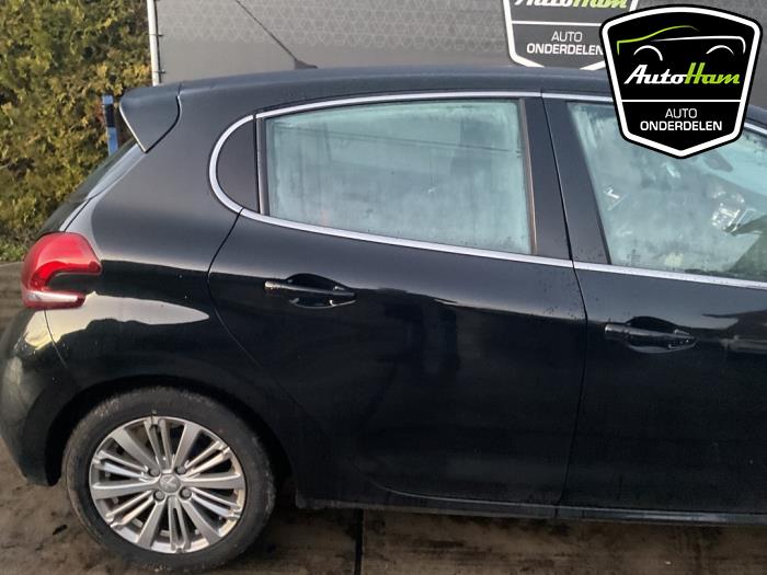 Peugeot 208 I 1.2 Vti 12V PureTech 82 Sloopvoertuig (2016, Zwart)