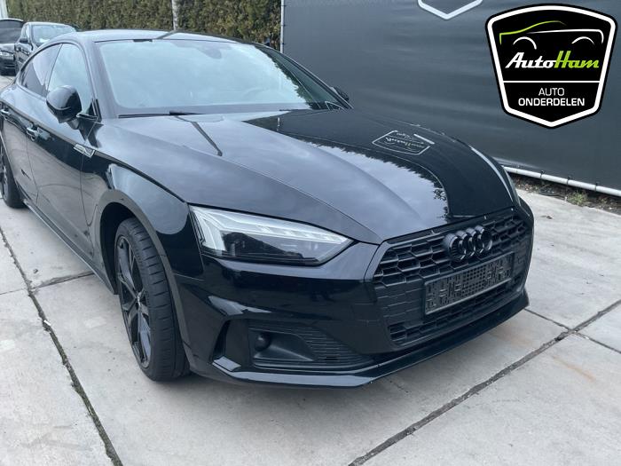 Audi A5 Sportback 2.0 40 TFSI Mild Hybrid 16V Sloopvoertuig (2021, Zwart)