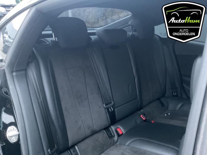 Audi A5 Sportback 2.0 40 TFSI Mild Hybrid 16V Sloopvoertuig (2021, Zwart)