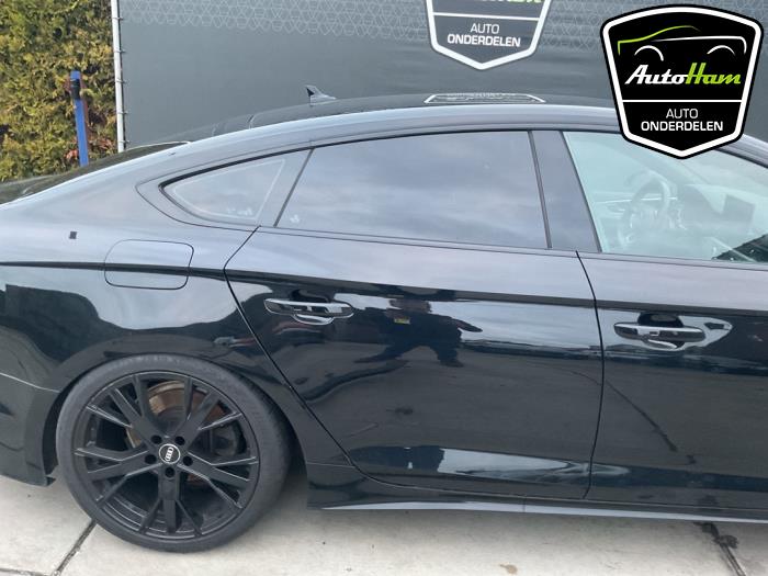 Audi A5 Sportback 2.0 40 TFSI Mild Hybrid 16V Sloopvoertuig (2021, Zwart)