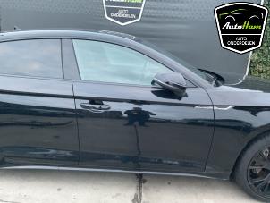 Audi A5 Sportback 2.0 40 TFSI Mild Hybrid 16V Sloopvoertuig (2021, Zwart)