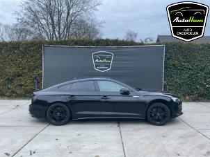Audi A5 Sportback 2.0 40 TFSI Mild Hybrid 16V Sloopvoertuig (2021, Zwart)