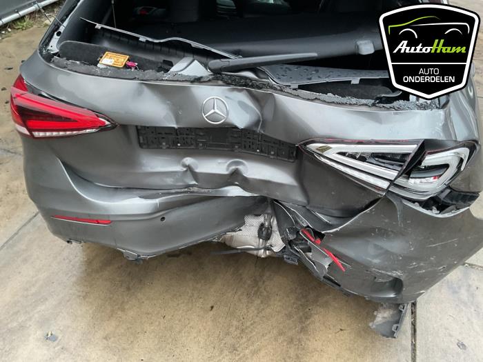 Mercedes A 1.3 A-180 Turbo 16V Sloopvoertuig (2019, Grijs)